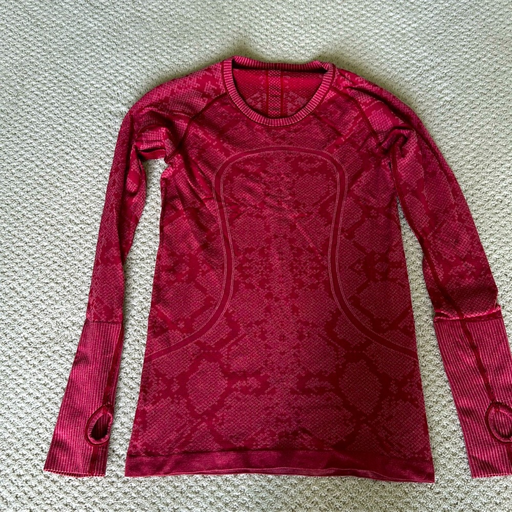 Lululemon Run Swiftly Long sleeve top. Red animal print